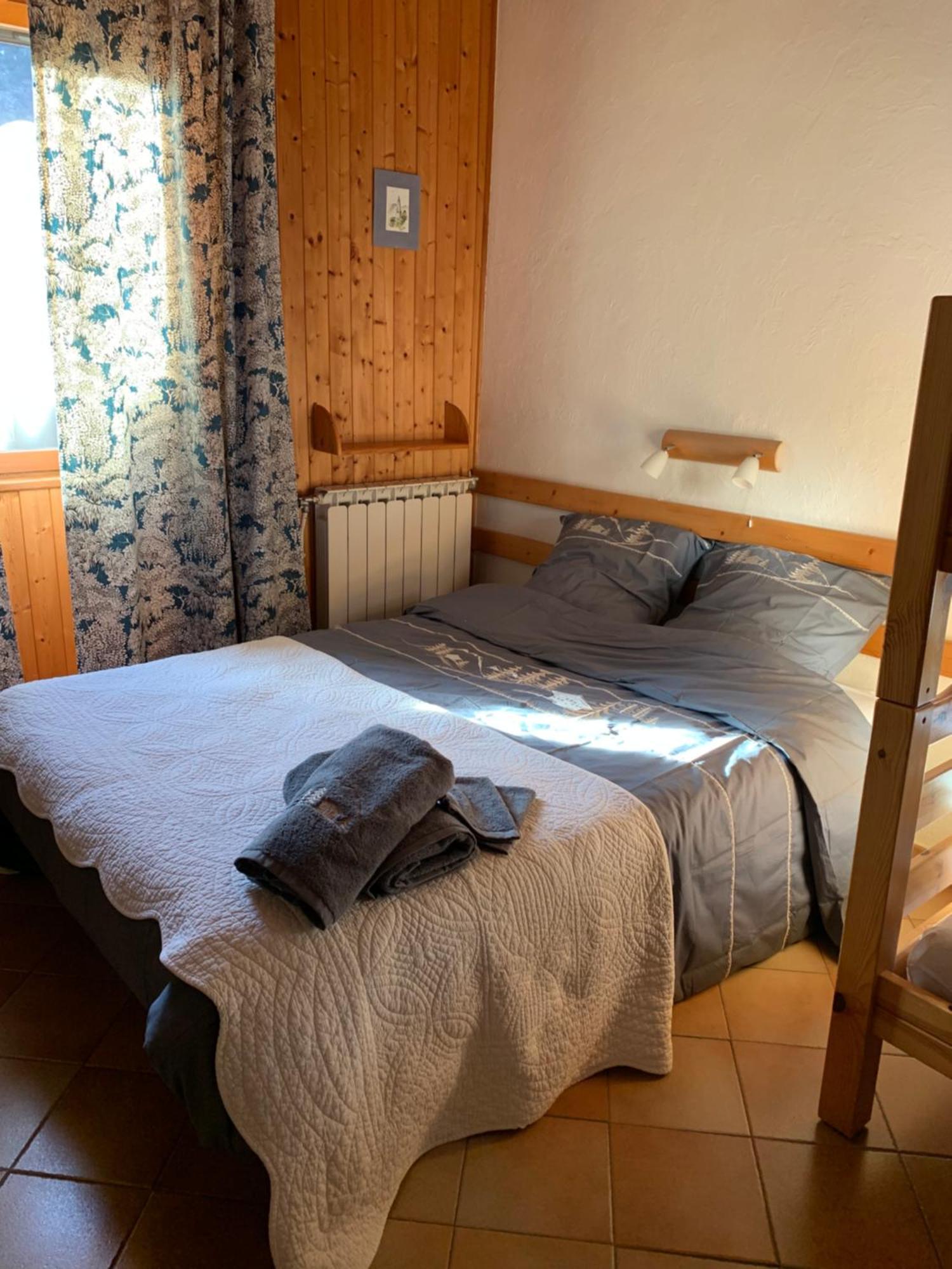 Saint-Étienne-en-DévoluyLa Tourtette住宿加早餐旅馆 外观 照片
